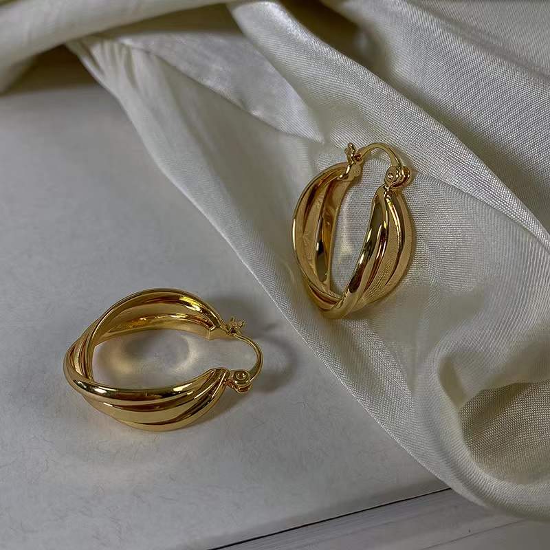 Twisted Gold Hoop Vintage Earrings for Women