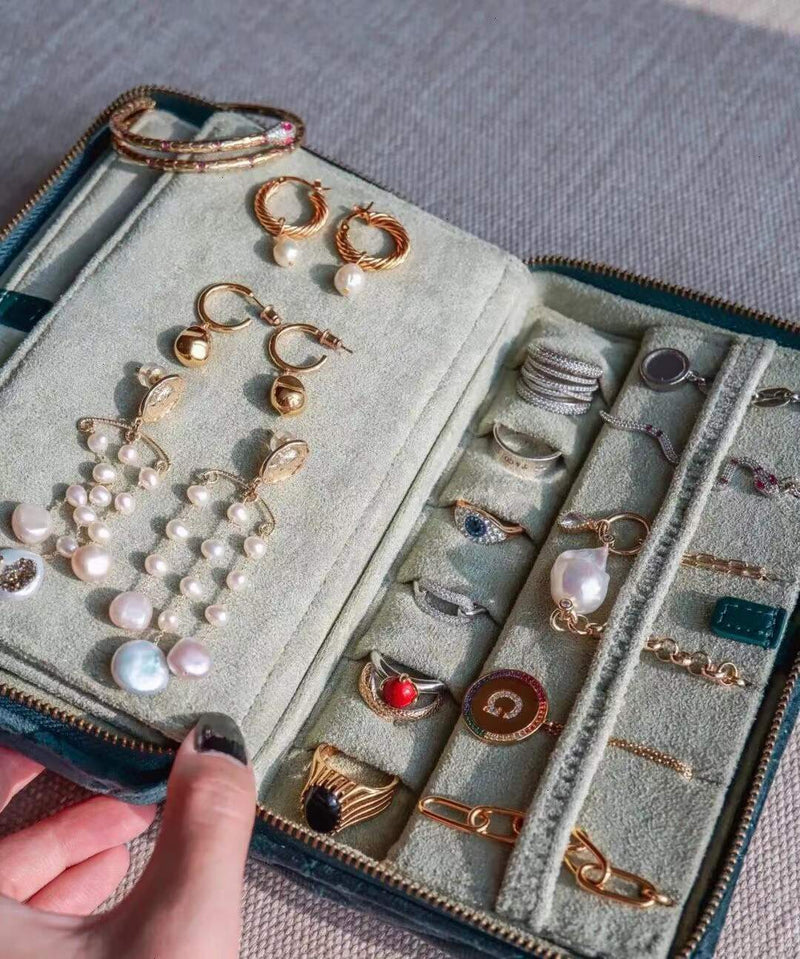 Luxury Velvet Jewelry Travel Case, Jewelry & Accessories Holder Organizer With Zipper